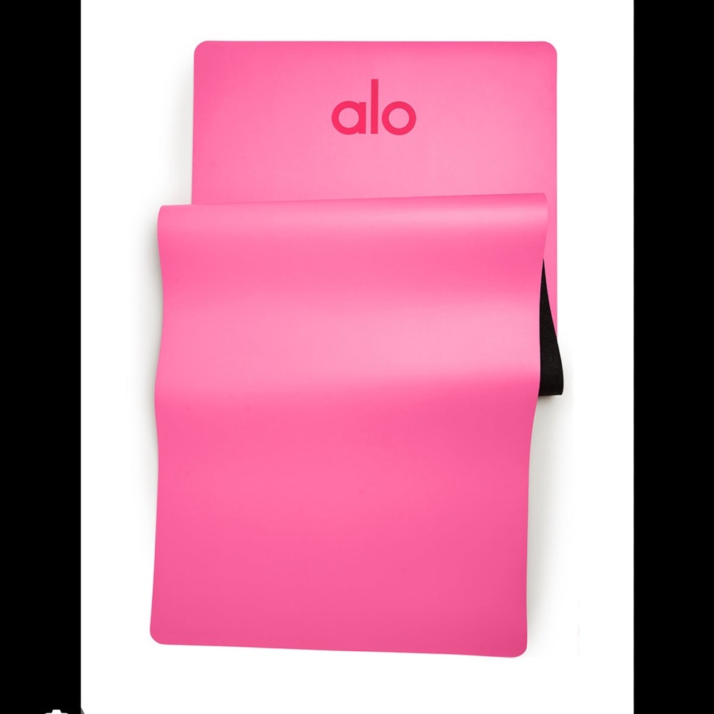Alo warrior mat- hot pink